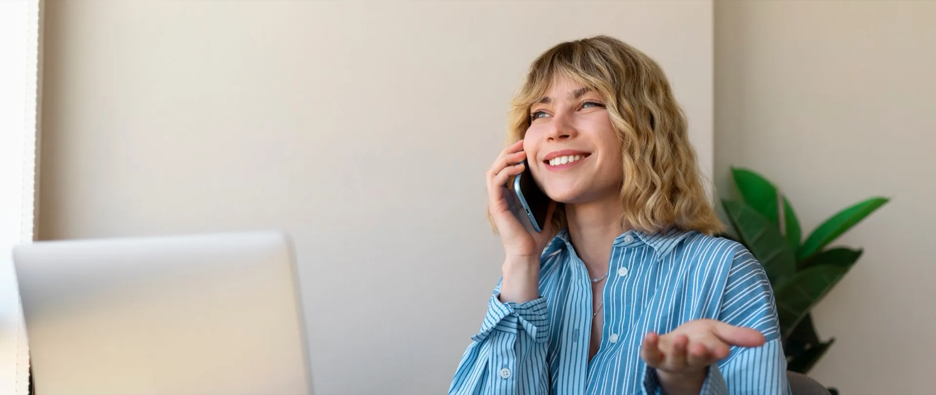 A client on the phone with the Recharge Wellness team